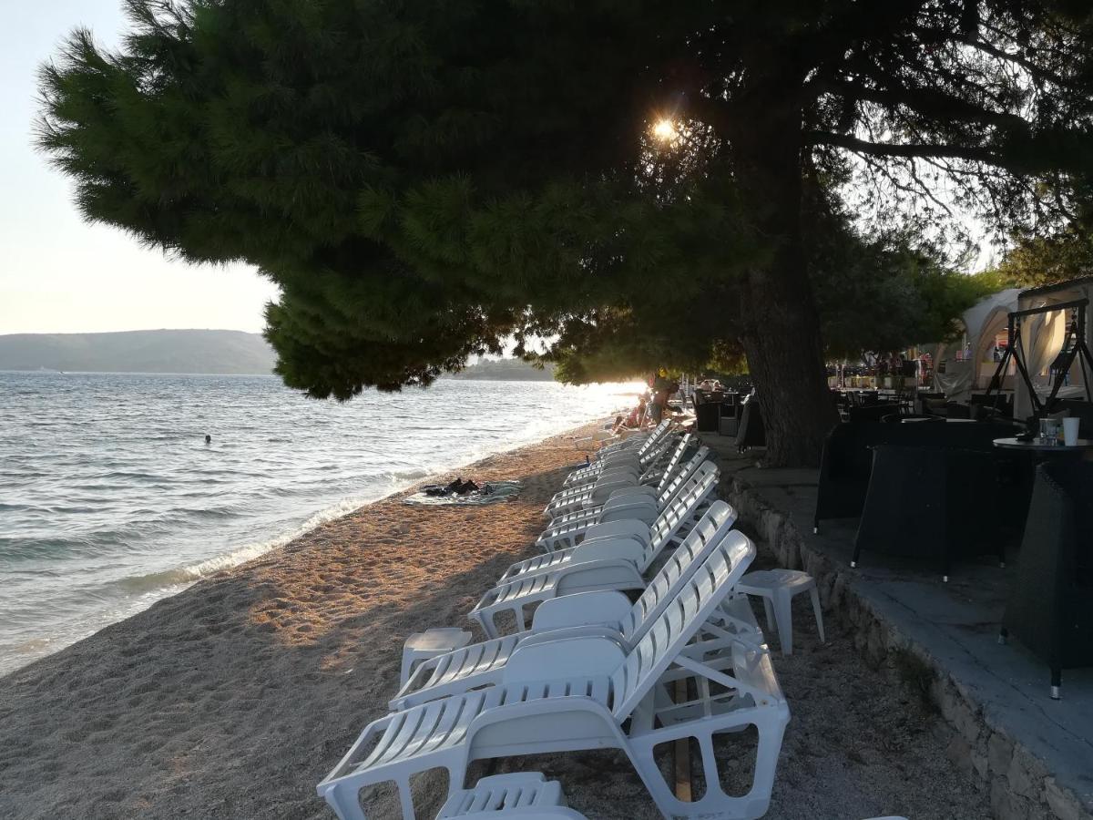 Apartament Domenico - 50 M From The Sea Donji Seget Zewnętrze zdjęcie