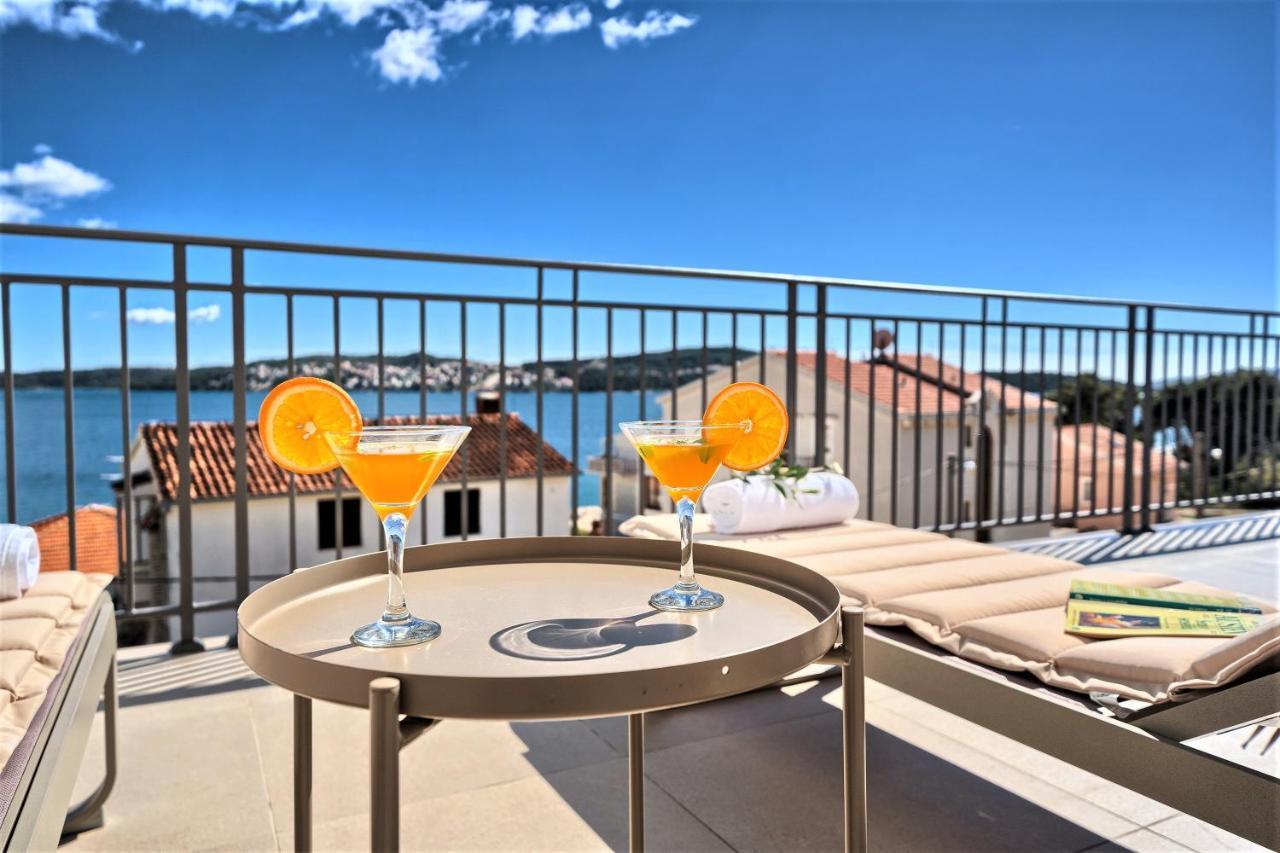 Apartament Domenico - 50 M From The Sea Donji Seget Zewnętrze zdjęcie
