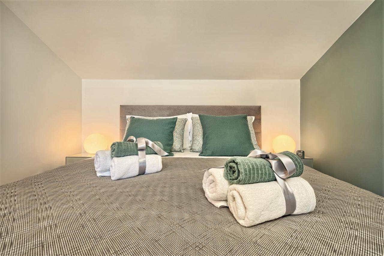 Apartament Domenico - 50 M From The Sea Donji Seget Zewnętrze zdjęcie